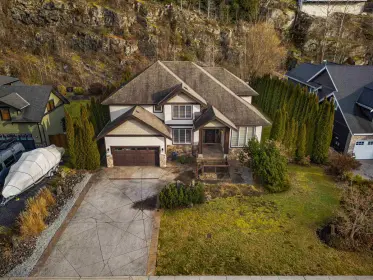 41320 Tantalus Road, Squamish, BC, Squamish — Single Family Residence for sale