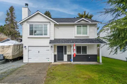 27375 32 Avenue, Langley, BC, Langley — Single Family Residence for sale