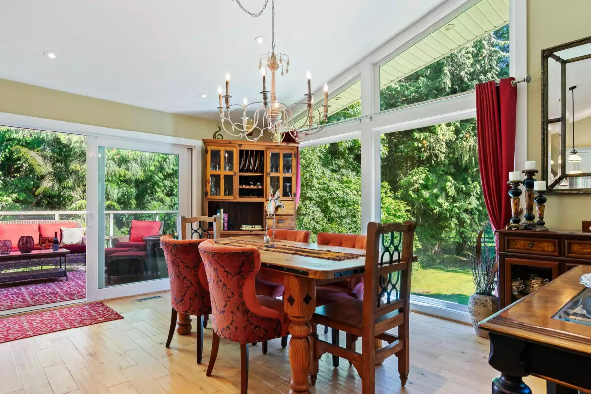 Dining Area Photo of 21803 6 Avenue, Langley, BC