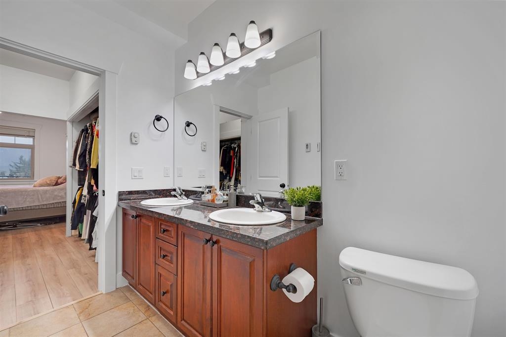 Guest Bathroom Photo of 408 46021 Second Avenue, Chilliwack, BC