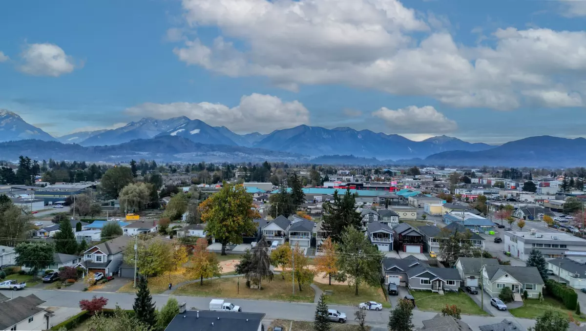 Outdoor Deck Photo of 408 46021 Second Avenue, Chilliwack, BC