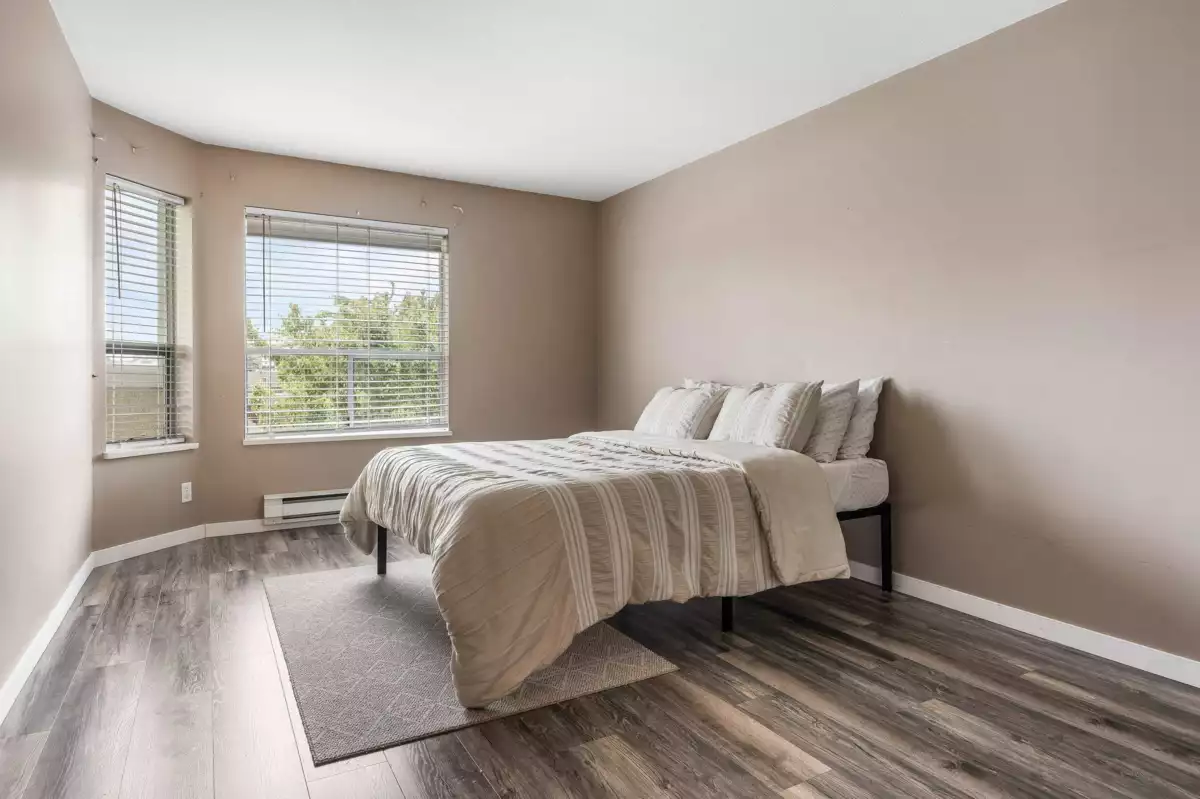 Entry Foyer Photo of 204 9400 Cook Street, Chilliwack, BC