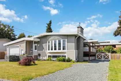 46185 Larch Avenue, Chilliwack, BC, Chilliwack — Single Family Residence for sale