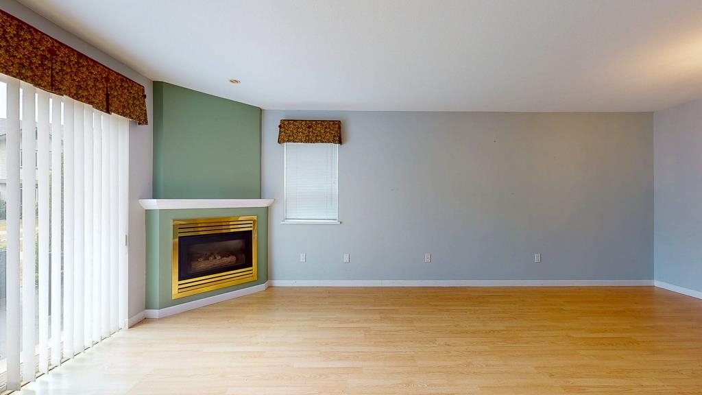 Dining Area Photo of 125 5711 Ebbtide Street, Sechelt, BC