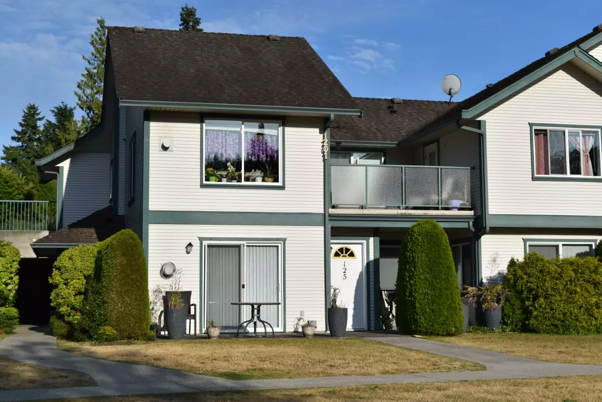 Exterior Front Photo of 125 5711 Ebbtide Street, Sechelt, BC