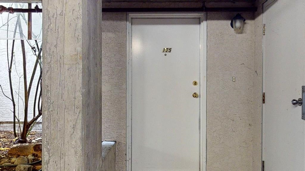 Garden / Landscaping Photo of 125 5711 Ebbtide Street, Sechelt, BC