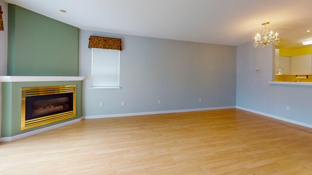 Kitchen Photo of 125 5711 Ebbtide Street, Sechelt, BC