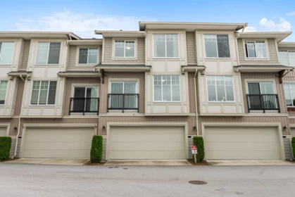 4 20498 82 Avenue, Langley, BC, Langley — Townhouse for sale