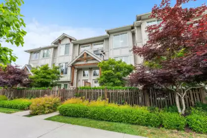 4 20498 82 Avenue, Langley, BC, Langley — Townhouse for sale