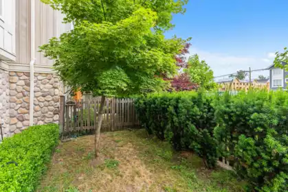 4 20498 82 Avenue, Langley, BC, Langley — Townhouse for sale