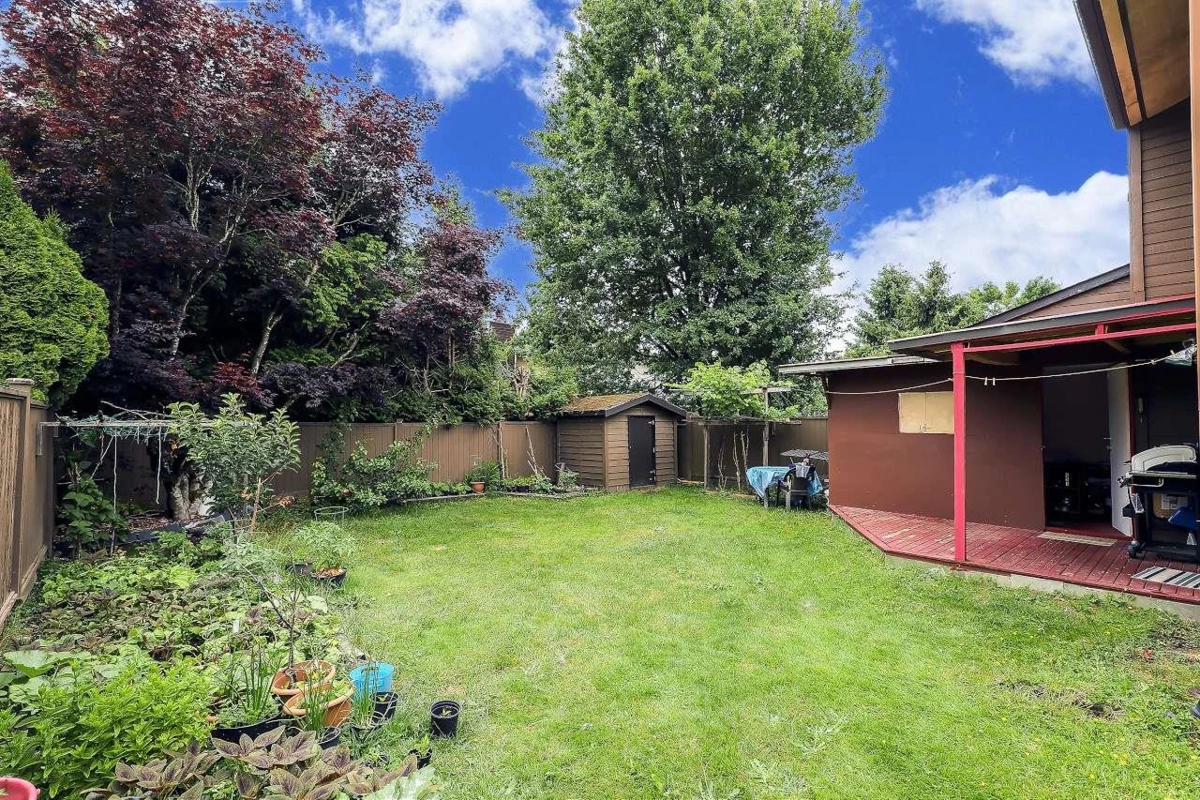 Bedroom 3 Photo of 6928 134 Street, Surrey, BC