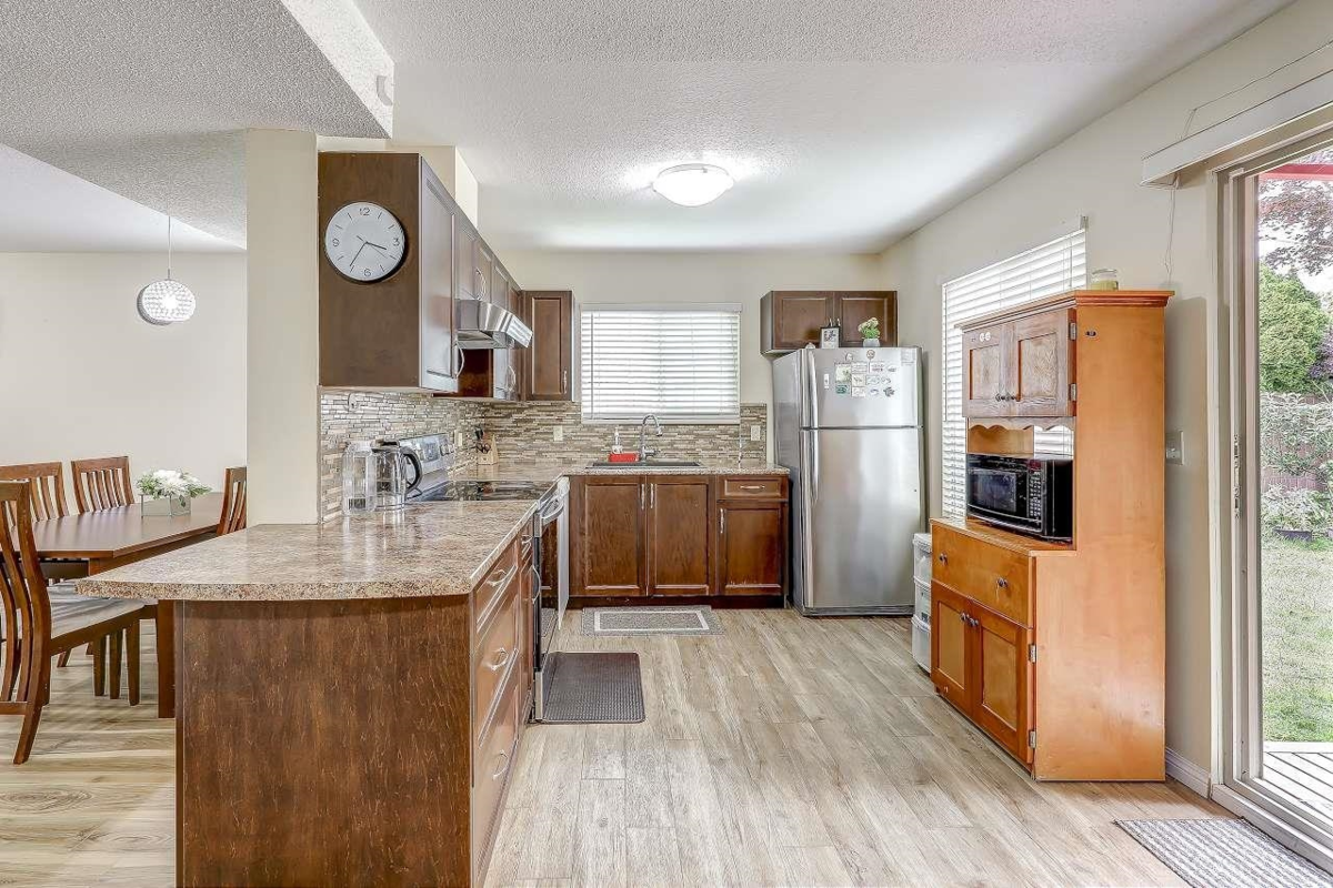 Pantry Photo of 6928 134 Street, Surrey, BC