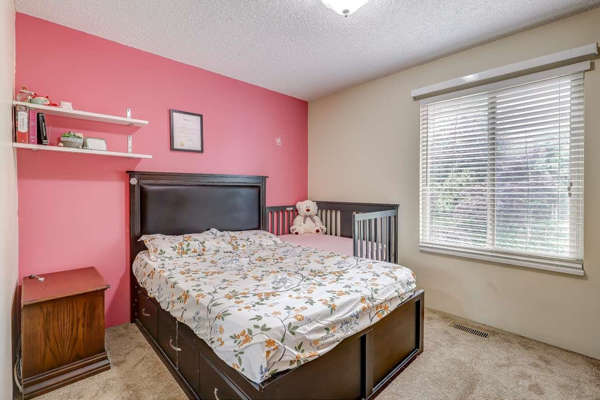 Powder Room Photo of 6928 134 Street, Surrey, BC