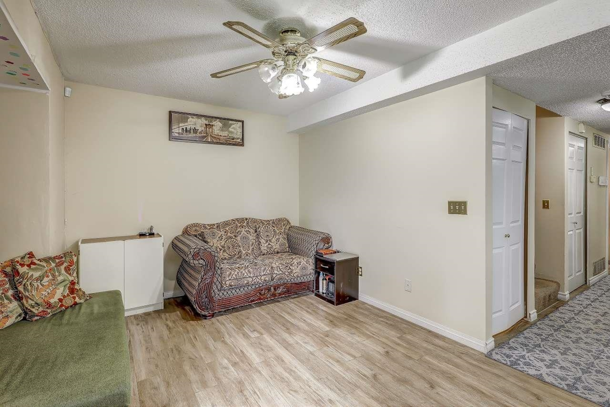 Walk-In Closet Photo of 6928 134 Street, Surrey, BC