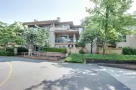 204 14998 101a Avenue, Surrey, BC