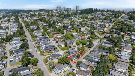 931 Finlay Street, White Rock, BC, White Rock — Single Family Residence for sale