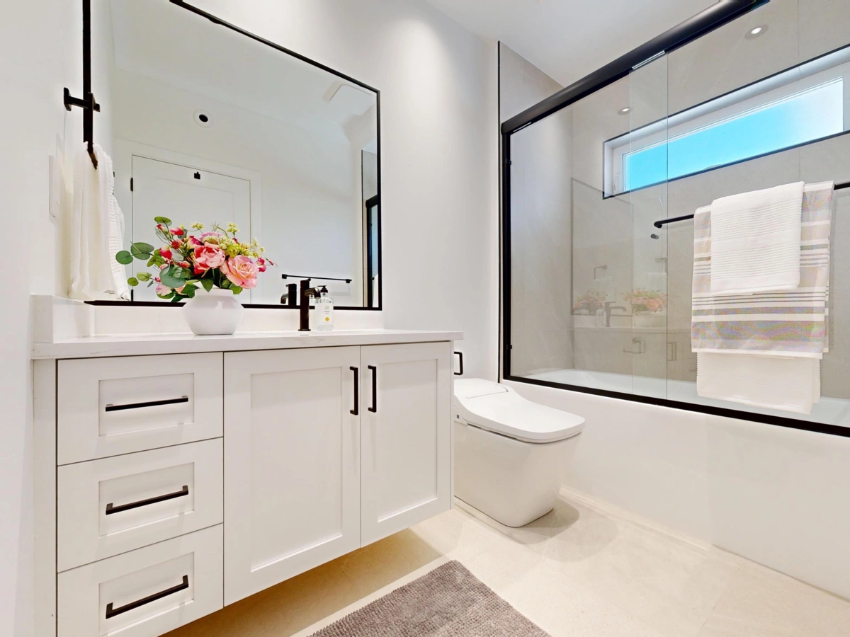 Backyard Photo of 15 7100 Ash Street, Richmond, BC