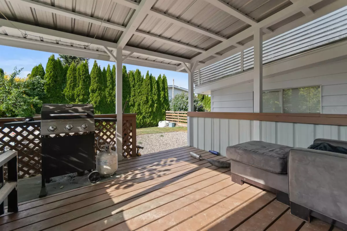 Guest Bathroom Photo of 45603 Reece Avenue, Chilliwack, BC