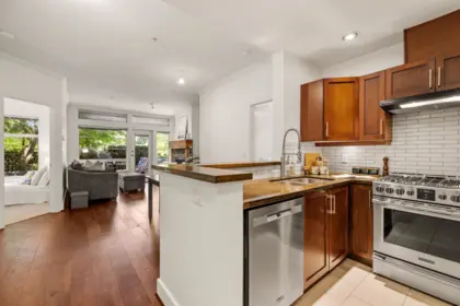 120 6328 Larkin Drive, Vancouver, BC, Vancouver — Apartment/Condo for sale