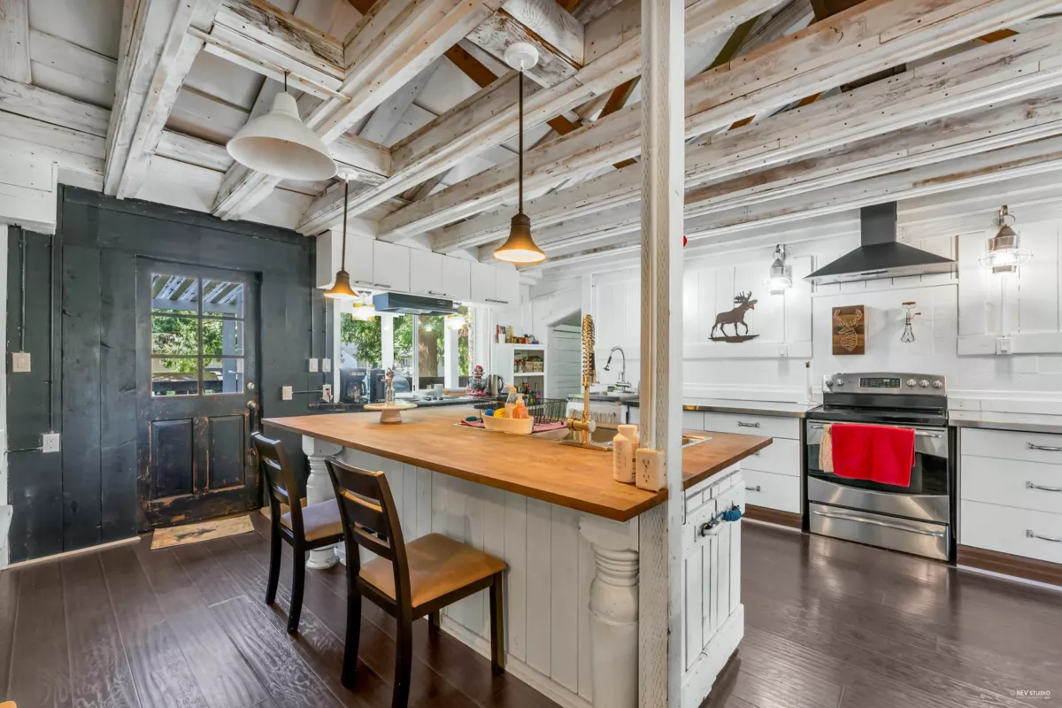 Breakfast Nook Photo of 20288 43a Avenue, Langley, BC
