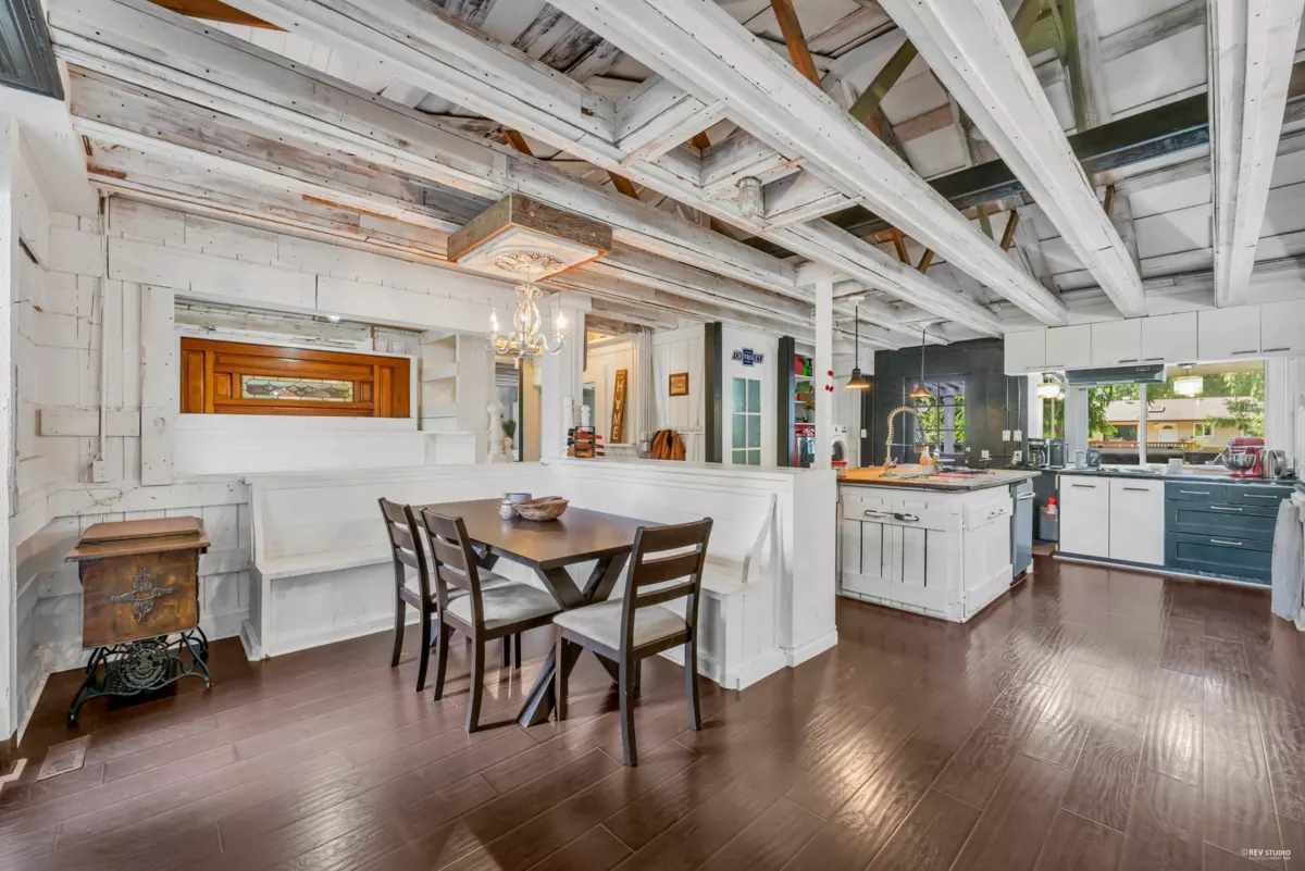 Family Room Photo of 20288 43a Avenue, Langley, BC