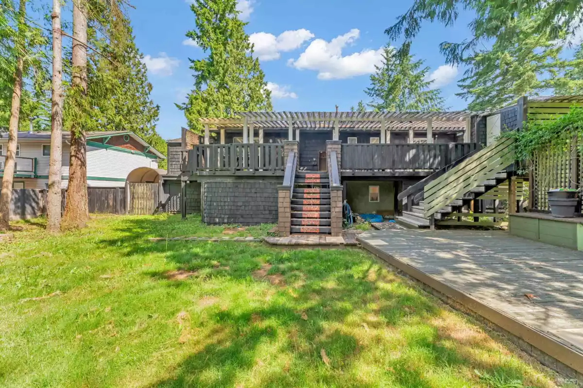 Hot Tub / Spa Photo of 20288 43a Avenue, Langley, BC