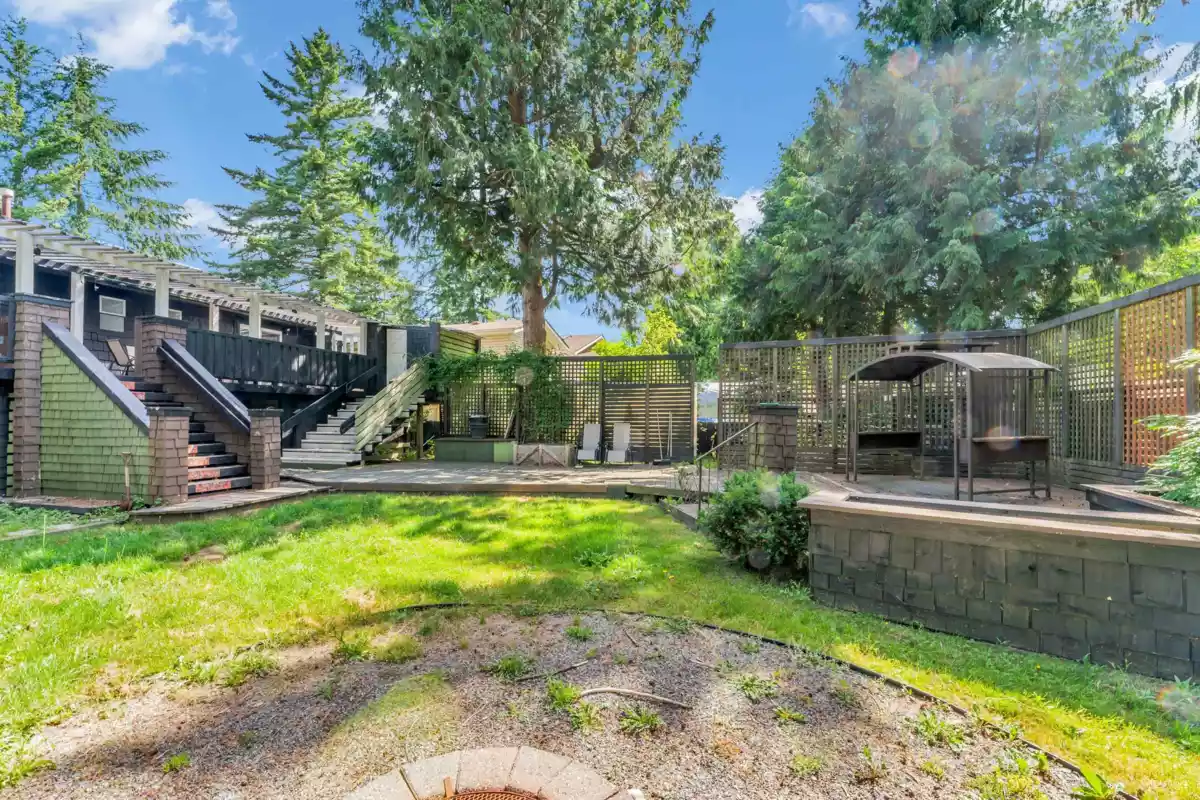 Outdoor Kitchen Photo of 20288 43a Avenue, Langley, BC