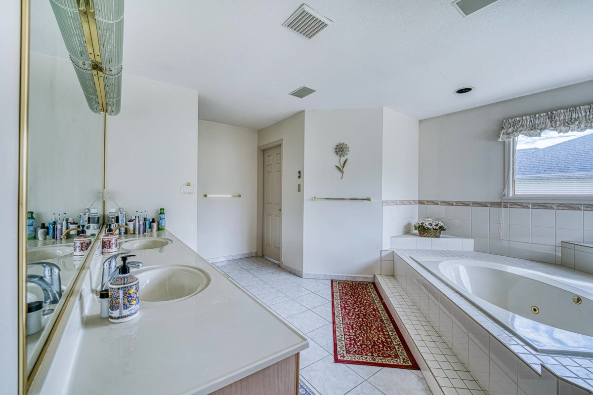 Backyard Photo of 5020 Blundell Road, Richmond, BC