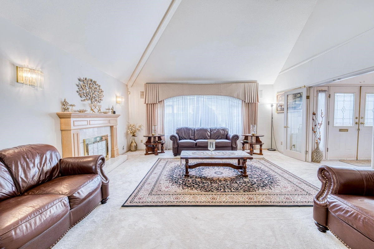 Family Room Photo of 5020 Blundell Road, Richmond, BC