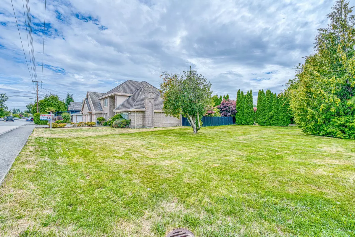 Fitness Center Photo Near 5020 Blundell Road, Richmond, BC