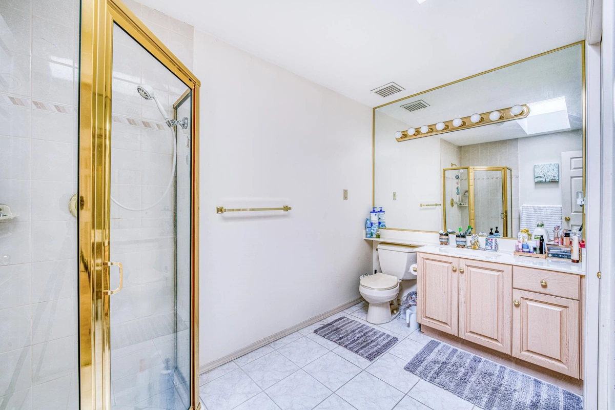 Garden / Landscaping Photo of 5020 Blundell Road, Richmond, BC