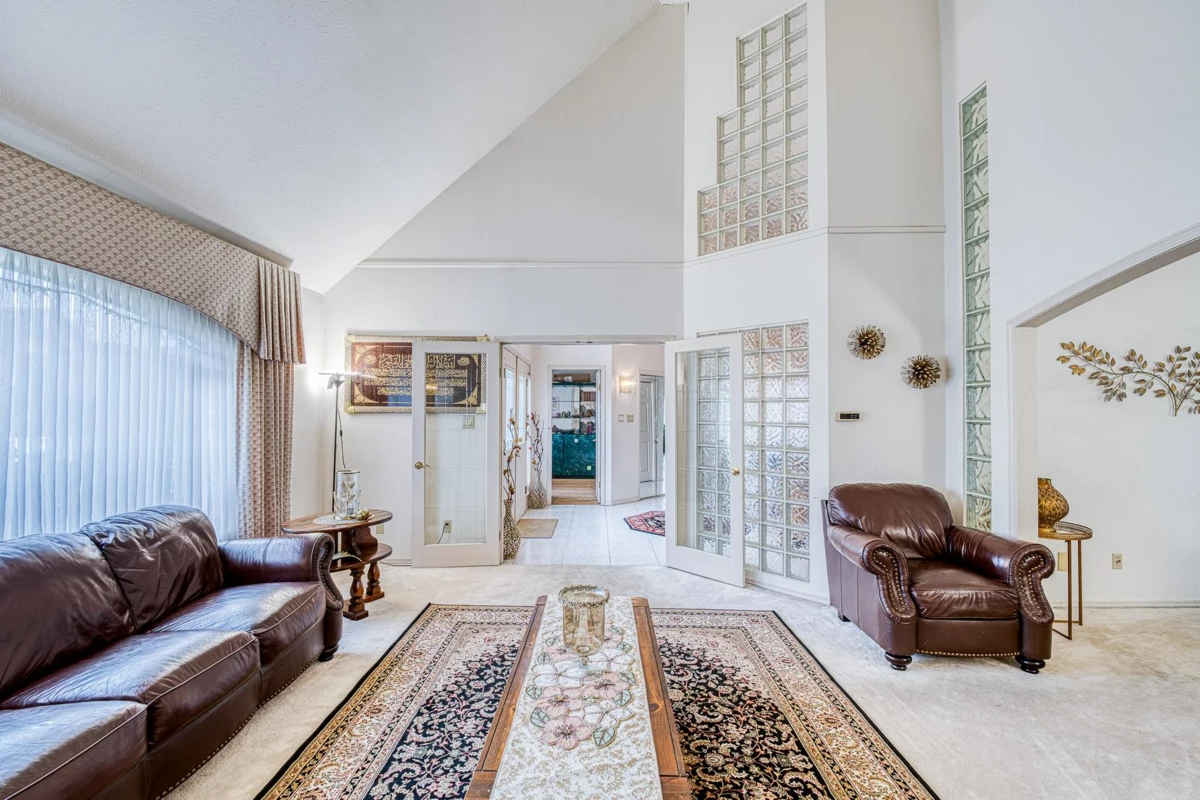 Kitchen Photo of 5020 Blundell Road, Richmond, BC