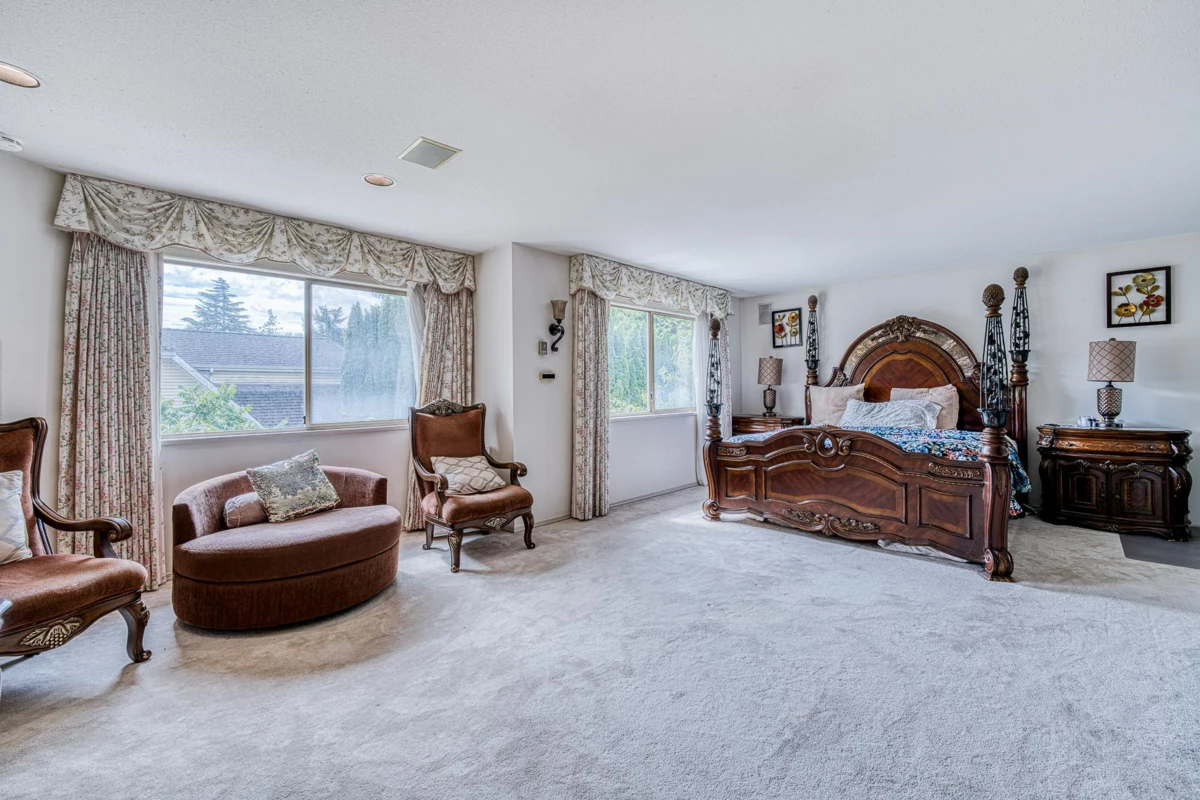 Staircase Photo of 5020 Blundell Road, Richmond, BC