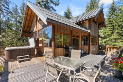 9551 Emerald Drive, Whistler, BC, Whistler — Recreational for sale