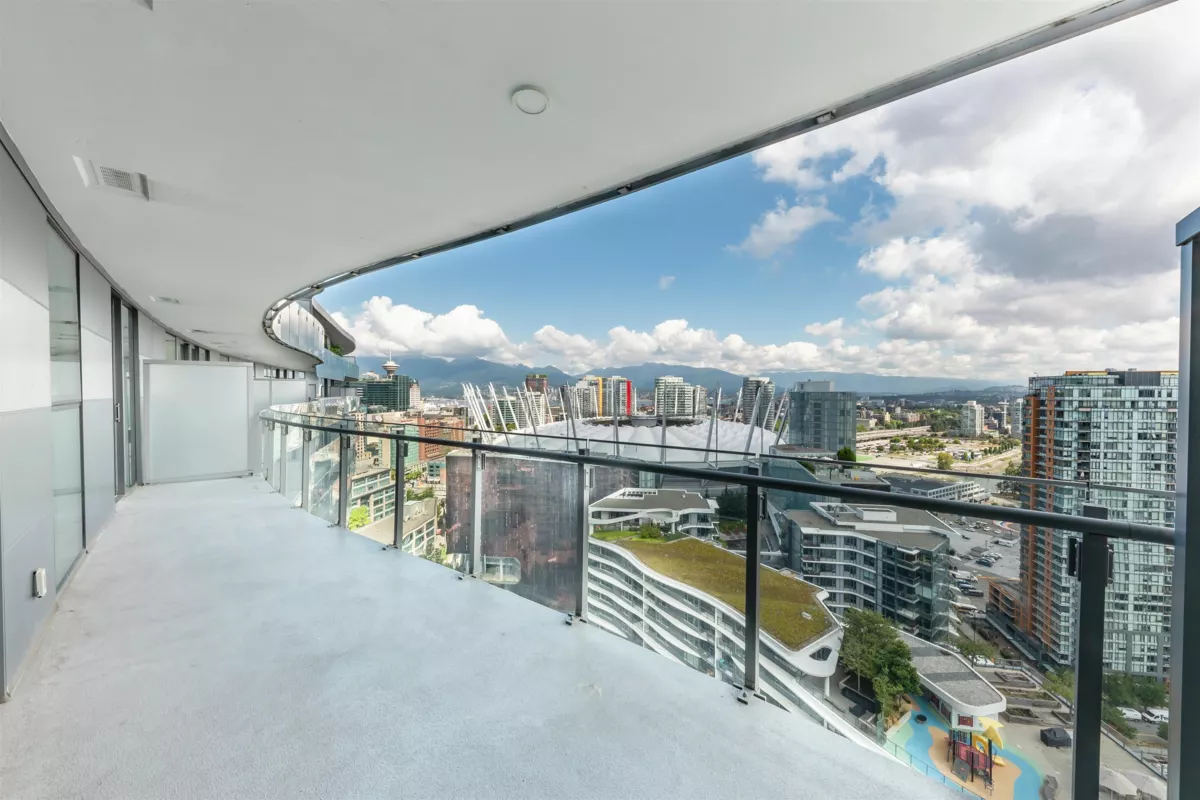Basement Recreation Room Photo of 2816 89 Nelson Street, Vancouver, BC