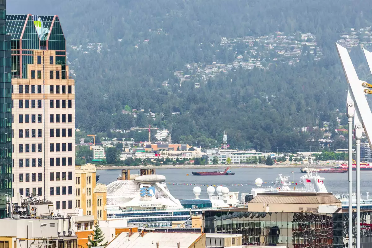 Front Yard Photo of 2816 89 Nelson Street, Vancouver, BC