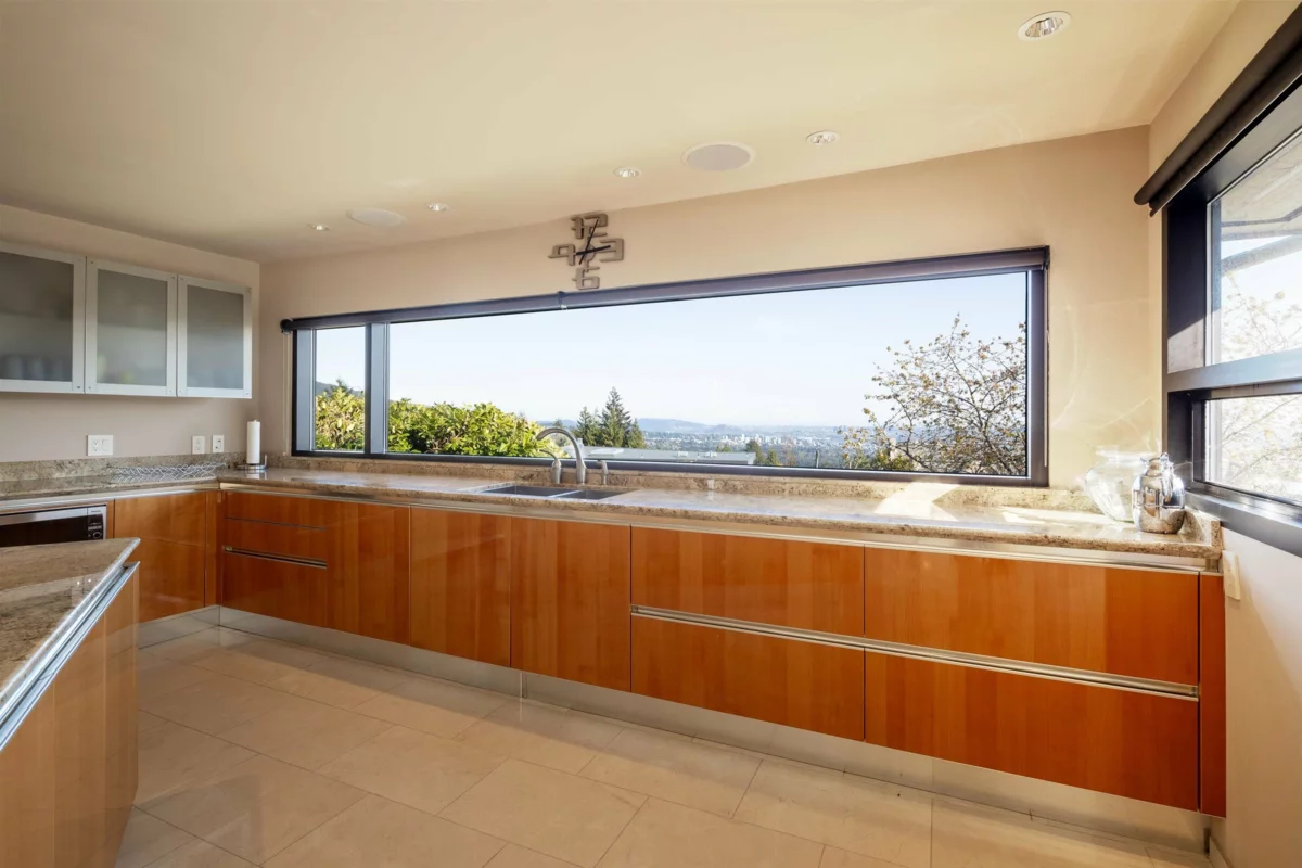 Dining Area Photo of 1109 Hillside Road, West Vancouver, BC