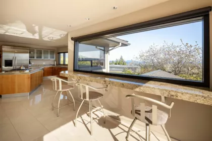 Breakfast Nook Photo of 1109 Hillside Road, West Vancouver, BC