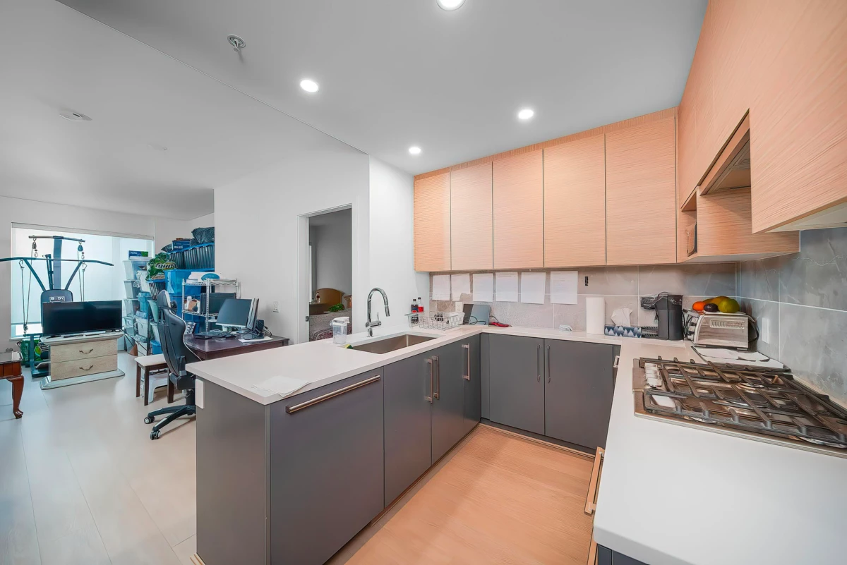 Kitchen Photo of 505 8888 Osler Street, Vancouver, BC