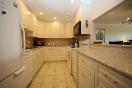 Kitchen Island Photo of 26 555 Eaglecrest Drive, Gibsons, BC