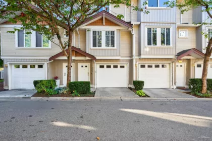 112 12711 64 Avenue, Surrey, BC
