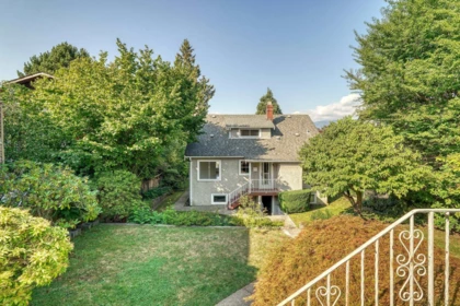Outdoor Patio Photo of 3746 Edinburgh Street, Burnaby, BC