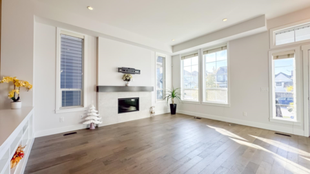16529 21 Avenue, Surrey, BC, Surrey — Single Family Residence for sale