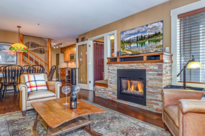 22 4857 Painted Cliff Road, Whistler, BC, Whistler — Townhouse for sale