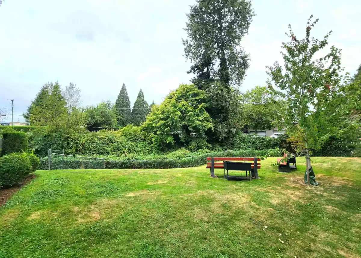 Backyard Photo of 102 5664 200 Street, Langley, BC