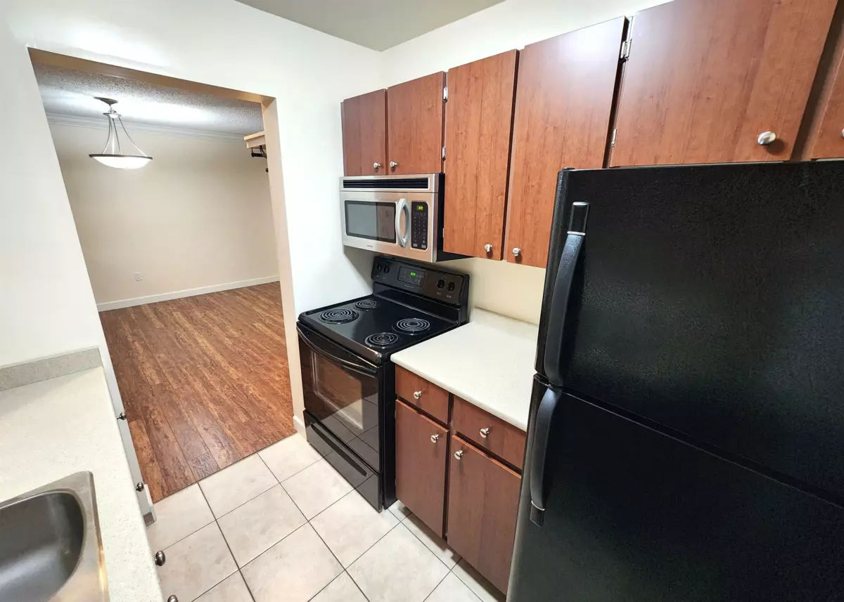 Bedroom 4 Photo of 102 5664 200 Street, Langley, BC