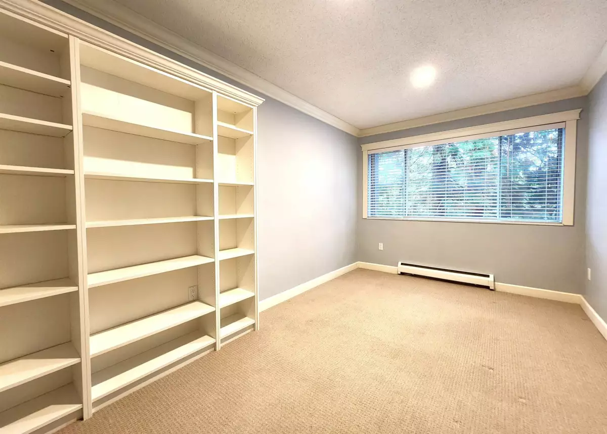 Loft / Bonus Room Photo of 102 5664 200 Street, Langley, BC