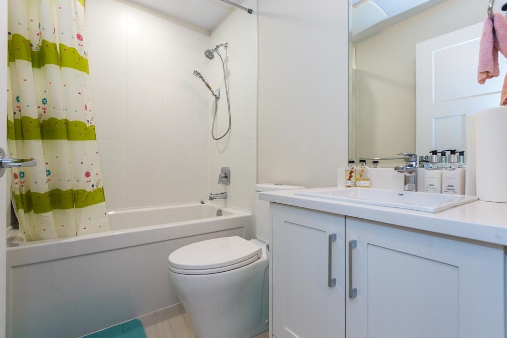 Laundry Room Photo of 162 1894 Osprey Drive, Tsawwassen, BC