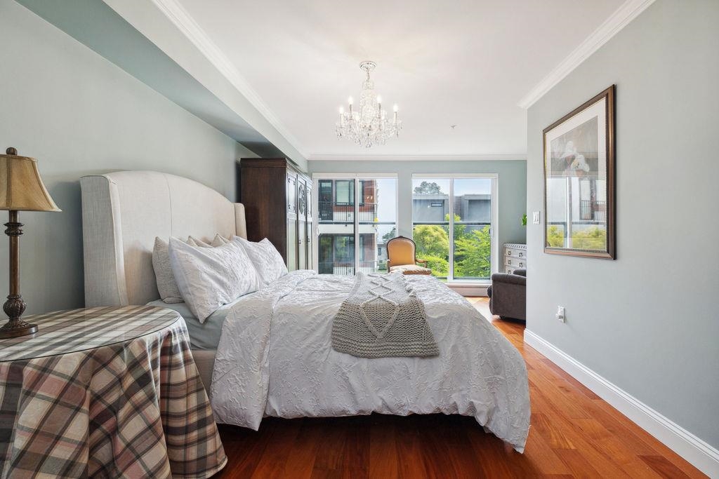 Laundry Room Photo of 220 15210 Pacific Avenue, White Rock, BC