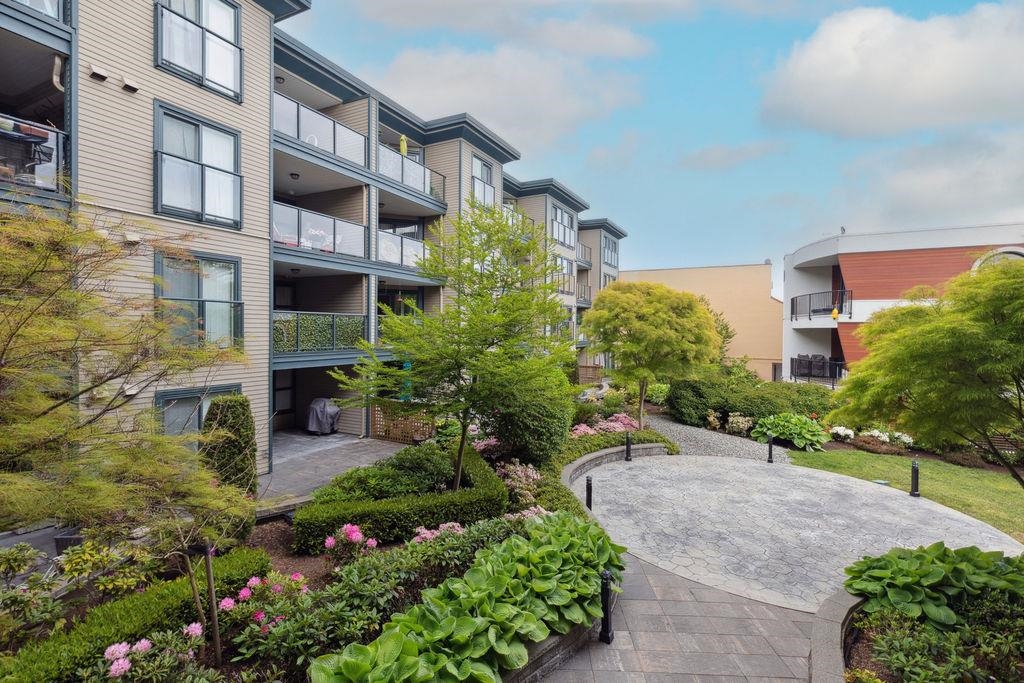 Office / Den Photo of 220 15210 Pacific Avenue, White Rock, BC